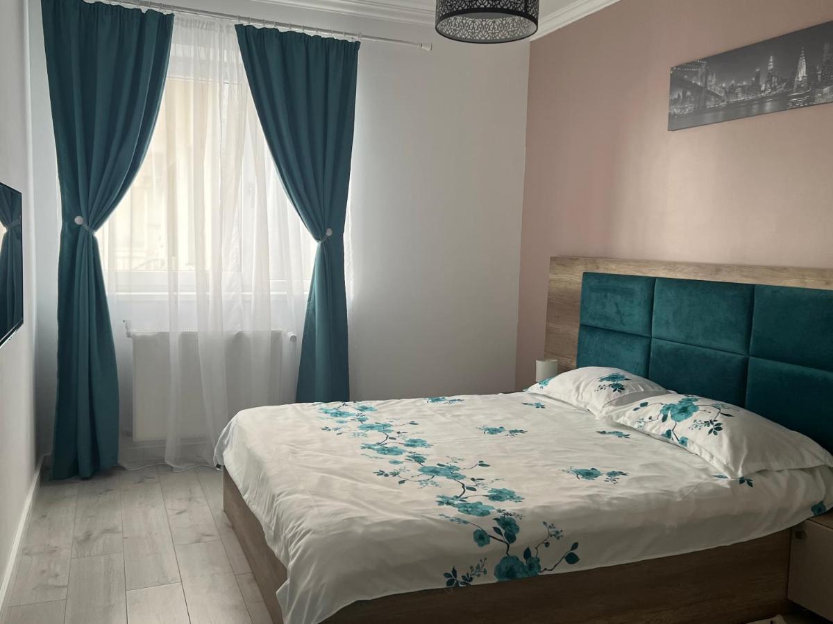 Emma'S Place Oradea Luaran gambar